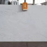 BIANCO RHINO extra NAM - Marmura BIANCO RHINO Extra NAM este o piatră naturală albă de înaltă calitate