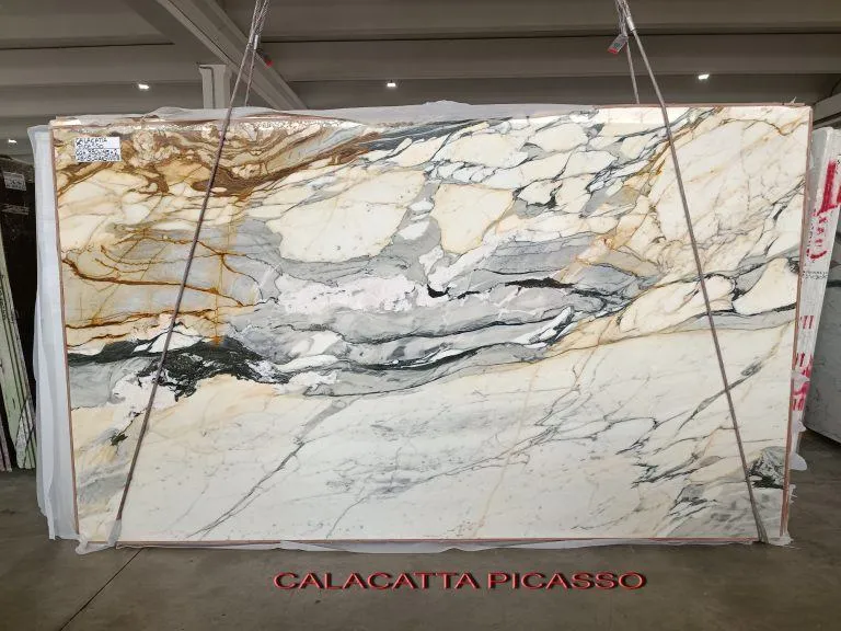CALACATTA PICASSO marmură Maro din 🇮🇹 Italia